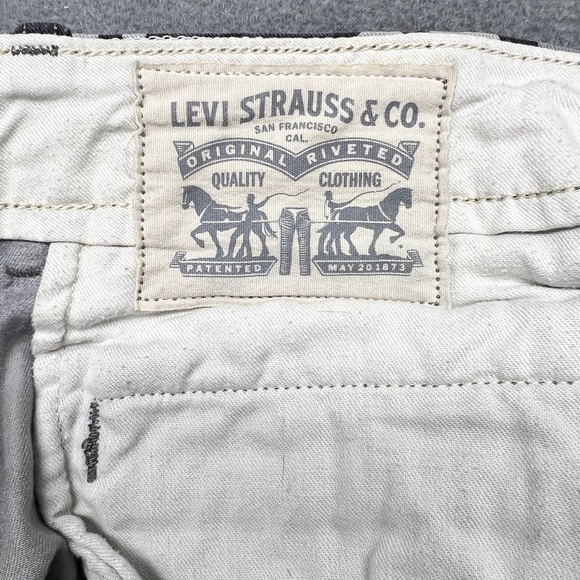 Levi's Camo Pants Black Subdued Camo Twill Straight Leg Mens Pants Size 34x30 - Picture 14 of 15